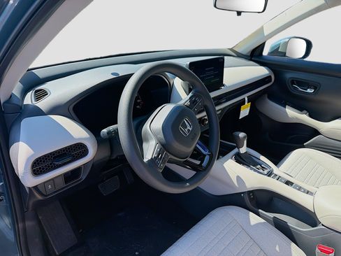 New 2026 Honda HR-V LX image 9