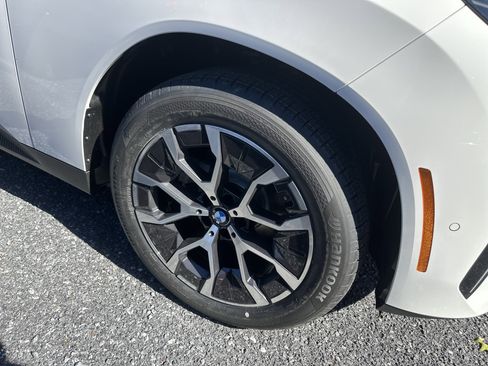 Used 2026 BMW X3 xDrive30 w/ Premium Package image 4