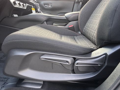 Certified 2026 Honda HR-V Sport image 15