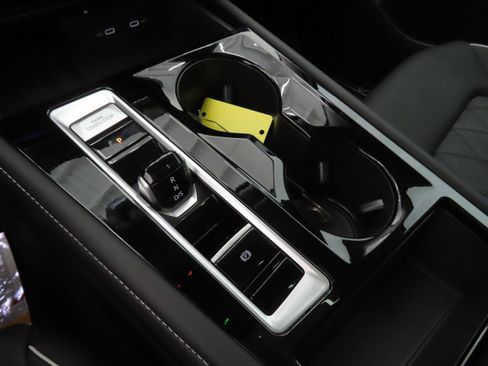 New 2026 Volkswagen Atlas SEL Premium R-Line AWD/4WD image 13