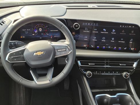 New 2026 Chevrolet Traverse LT w/ Driver Confidence Package FWD image 12