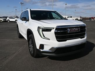 Used 2025 GMC Acadia Elevation video 2