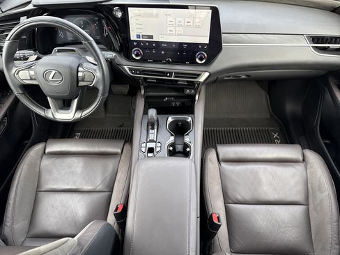 Used 2023 Lexus RX 350 w/ Luxury Package image 29