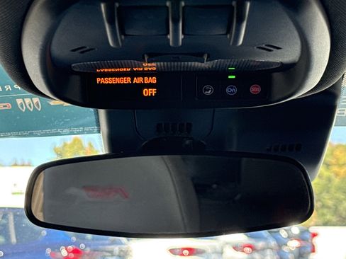 Certified 2024 Chevrolet Trax RS w/ Sunroof Package image 26