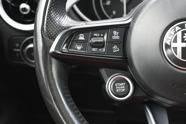 Used 2022 Alfa Romeo Stelvio Veloce AWD/4WD image 18