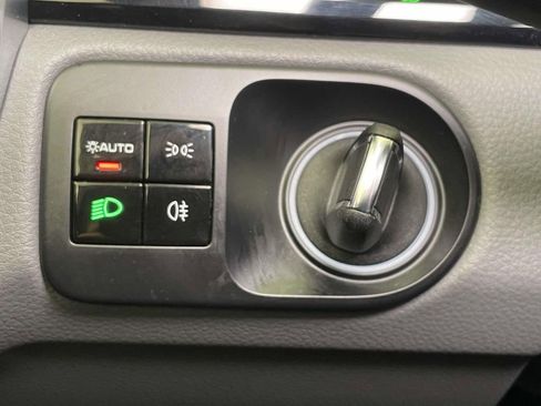 Used 2021 Porsche Cayenne Coupe image 42