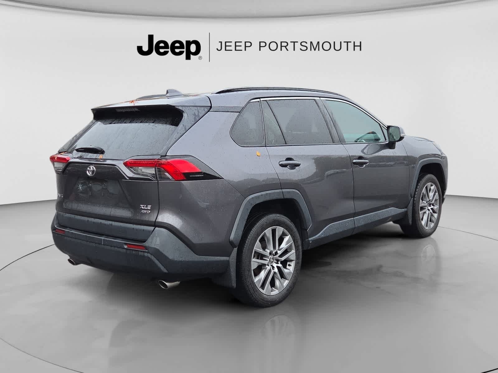 Used 2022 Toyota RAV4 XLE Premium AWD/4WD image 14