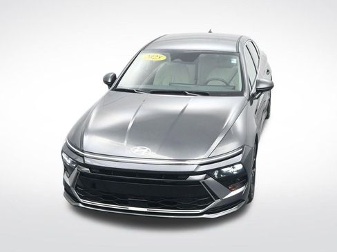 Used 2025 Hyundai Sonata SEL FWD image 24