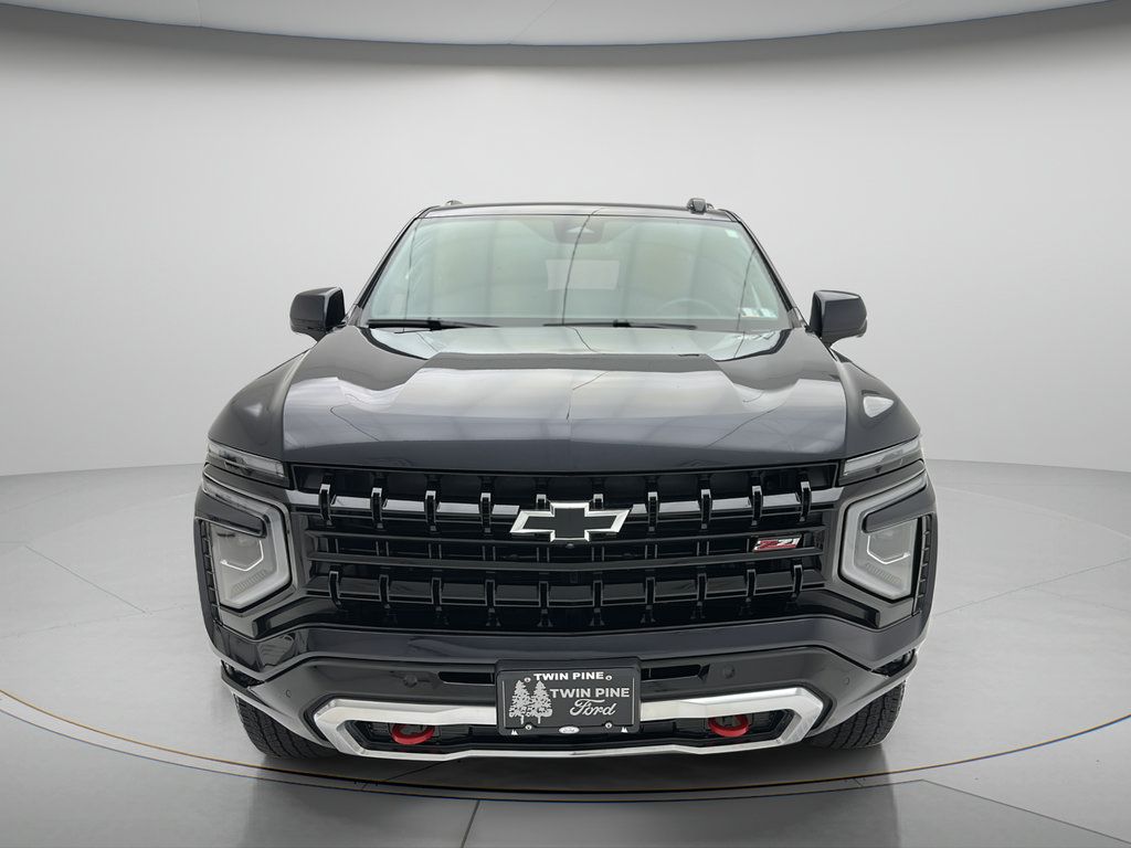 Used 2025 Chevrolet Tahoe Z71 AWD/4WD image 2