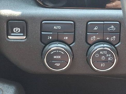Used 2025 Chevrolet Silverado 1500 RST w/ Convenience Package II AWD/4WD image 26