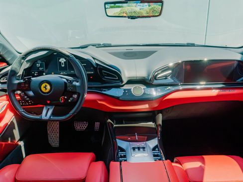 Used 2025 Ferrari Purosangue AWD/4WD image 14