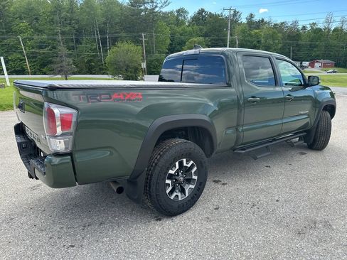 Used 2022 Toyota Tacoma TRD Off-Road w/ TRD Premium Off Road Package AWD/4WD image 5