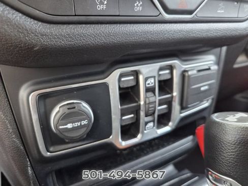 Used 2024 Jeep Wrangler Unlimited Sport AWD/4WD image 21