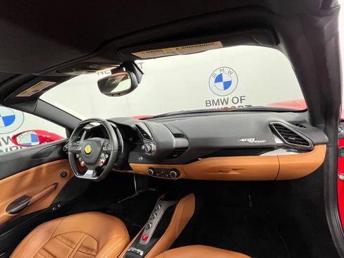 Used 2019 Ferrari 488 Spider RWD image 33