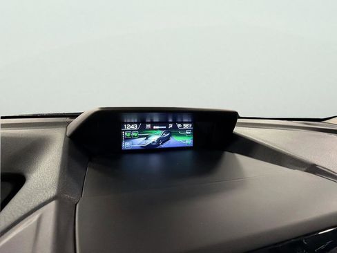 Used 2023 Subaru Crosstrek 2.5i Limited w/ Moonroof Package image 31