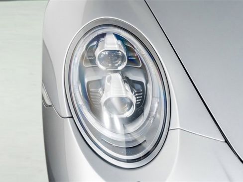 Used 2017 Porsche 911 Carrera image 23