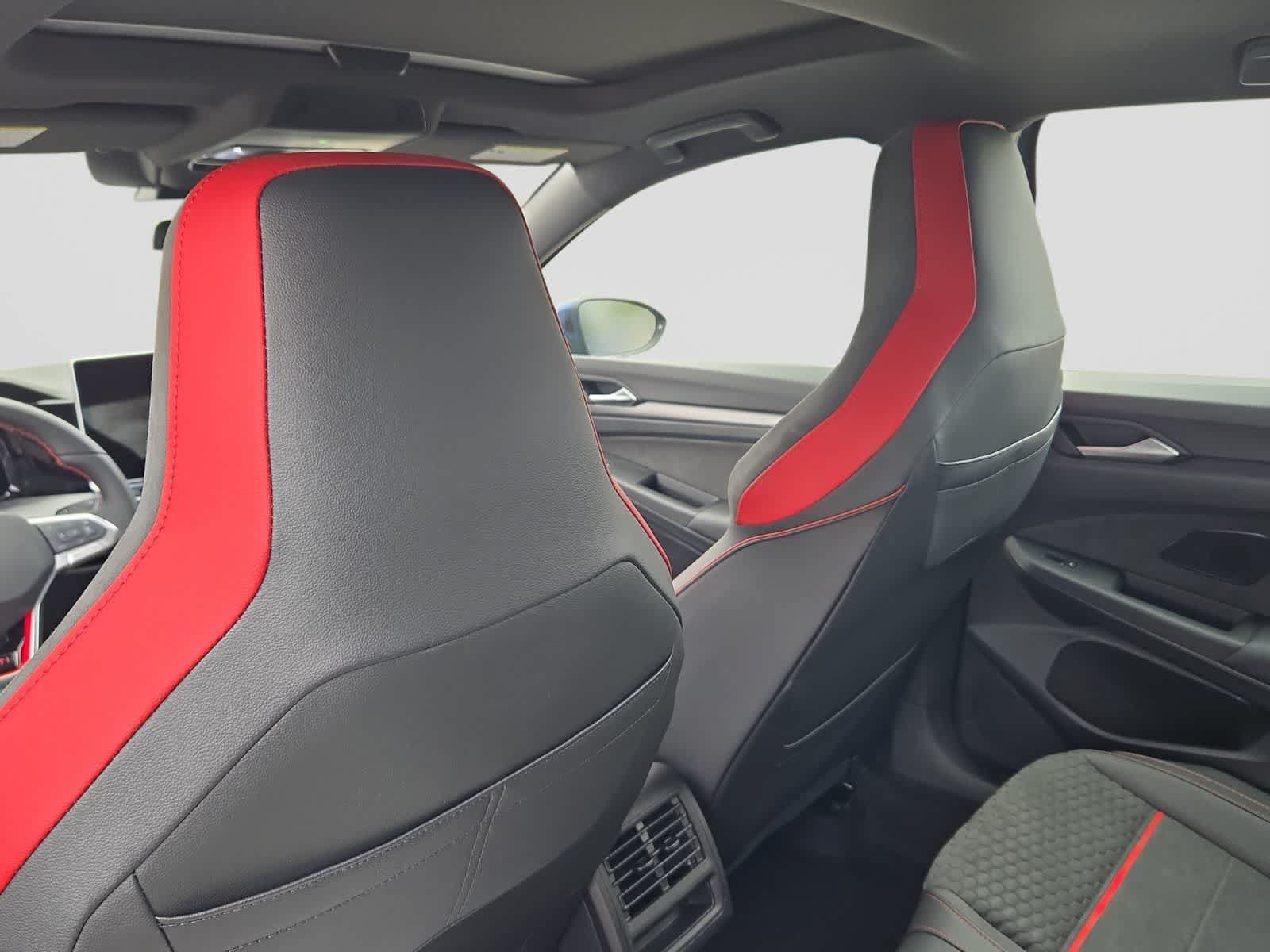 New 2026 Volkswagen GTI SE FWD image 18