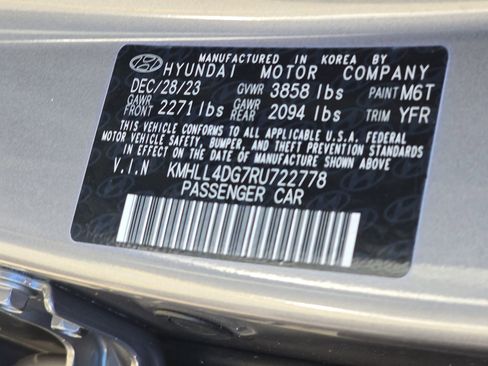 Used 2024 Hyundai Elantra SE image 40