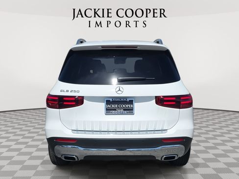 Certified 2025 Mercedes-Benz GLB 250 image 6