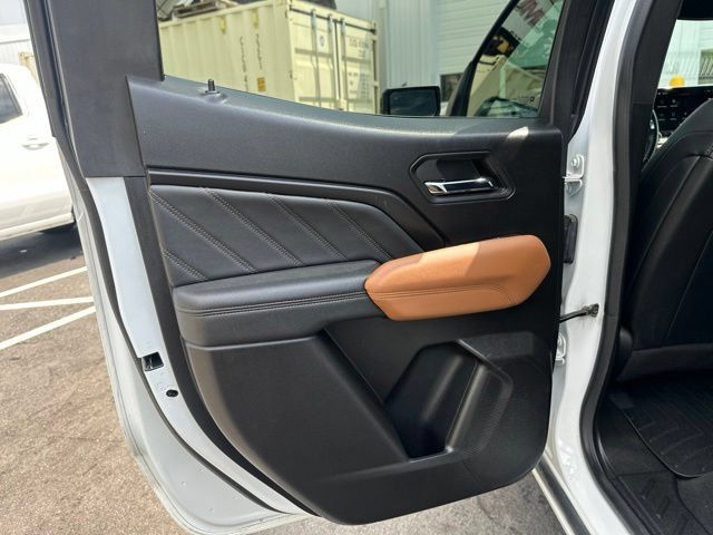 Used 2024 GMC Canyon AT4 w/ Canyon Safety Plus Package AWD/4WD image 16
