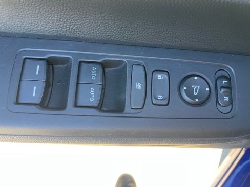 Certified 2024 Honda CR-V EX image 12