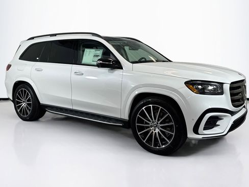 New 2026 Mercedes-Benz GLS 580 4MATIC image 3