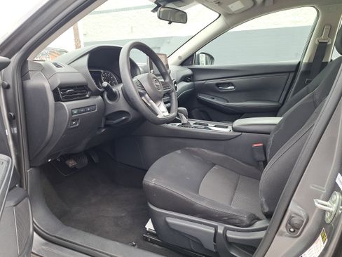 Used 2024 Nissan Sentra SV image 16