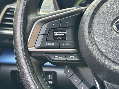 Used 2022 Subaru Crosstrek Hybrid w/ Moonroof Package w/Navigation AWD/4WD image 34