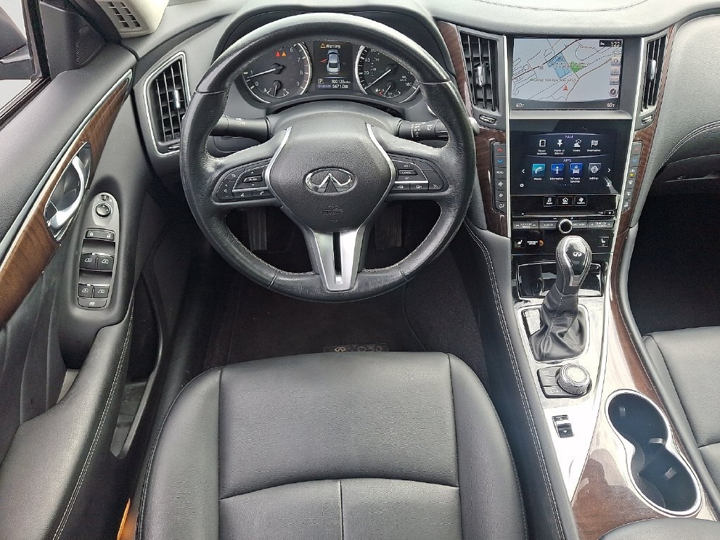 Used 2019 INFINITI Q50 Luxe w/ Essential Package (3.0T Luxe) AWD/4WD image 12