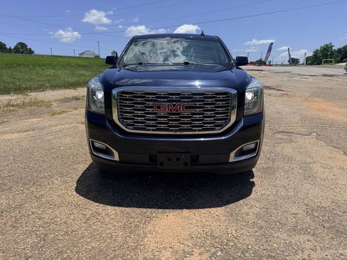 Used 2018 GMC Yukon Denali w/ Denali Ultimate Package RWD image 8
