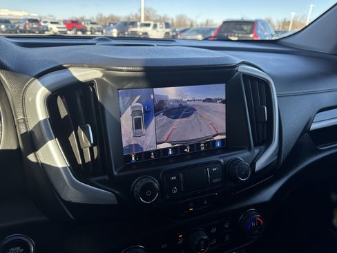 Used 2023 GMC Terrain SLT w/ Infotainment Package II image 15