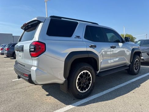 Used 2025 Toyota 4Runner TRD Off-Road Premium w/ Tow Technology Package AWD/4WD image 4