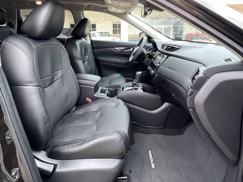 Used 2017 Nissan Rogue SL w/ SL Premium Package FWD image 29