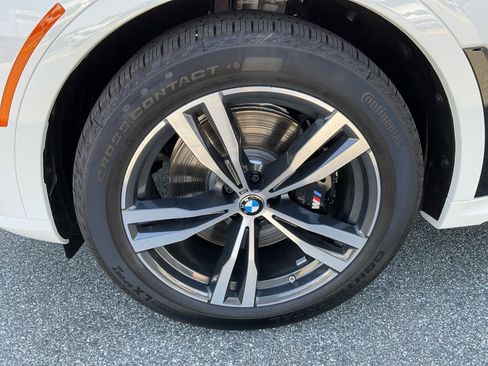 New 2026 BMW X7 xDrive40i w/ M Sport Package AWD/4WD image 27