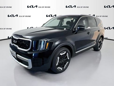Certified 2024 Kia Telluride EX w/ EX Captain's Chair Package FWD image 2