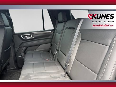 Used 2023 Chevrolet Tahoe Z71 w/ Luxury Package AWD/4WD image 36