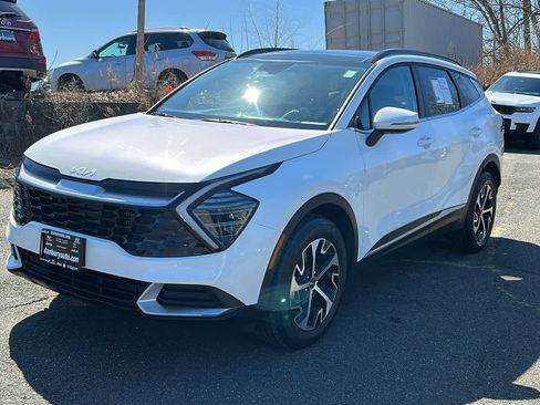 Used 2025 Kia Sportage EX w/ EX Premium Package image 3