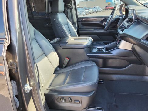 Used 2021 Chevrolet Tahoe Z71 w/ Rear Media and Nav Package AWD/4WD image 10