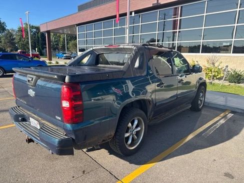 Used 2007 Chevrolet Avalanche LTZ w/ LTZ Preferred Equipment Group AWD/4WD image 4