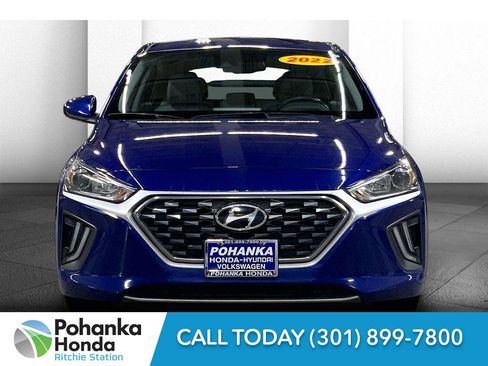 Used 2022 Hyundai Ioniq SE image 2