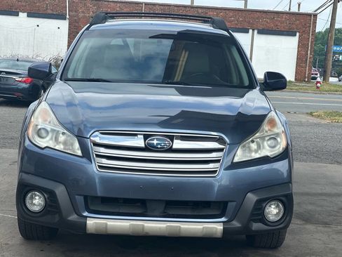 Used 2013 Subaru Outback 2.5i Limited AWD/4WD image 2