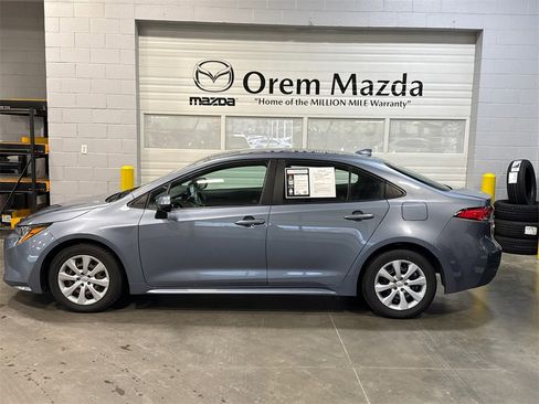 Used 2023 Toyota Corolla LE image 26