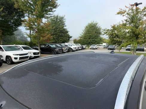 Used 2023 Volvo XC90 B6 Ultimate w/ Lounge Package AWD/4WD image 9
