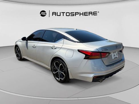 Used 2023 Nissan Altima 2.5 SR w/ SR Premium Package FWD image 7