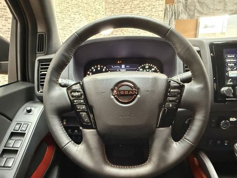 Used 2023 Nissan Frontier PRO-4X w/ Pro Convenience Package image 15