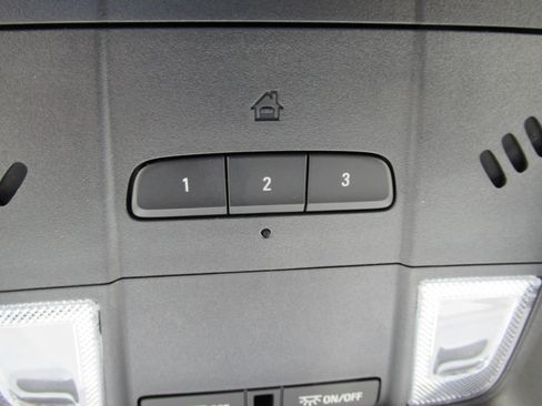 Used 2024 Buick Enclave Essence w/ Technology Package FWD image 27