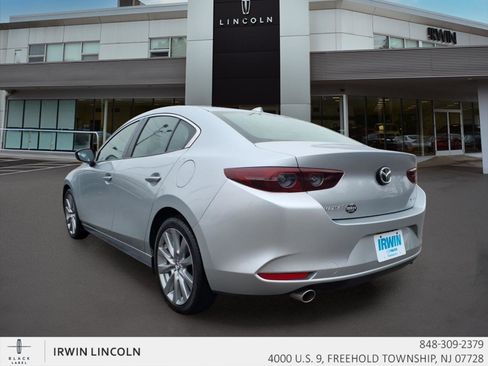 Used 2019 MAZDA MAZDA3 Sedan w/ Preferred Package image 22