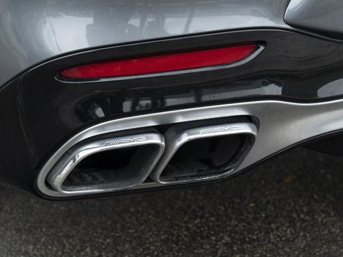 Used 2022 Mercedes-Benz SL 63 AMG SL 63 AMGﾮ w/ Driver Assistance Package image 65