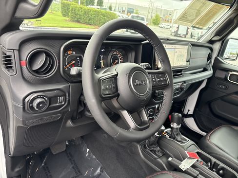 Used 2026 Jeep Wrangler Rubicon w/ Safety Group AWD/4WD image 20