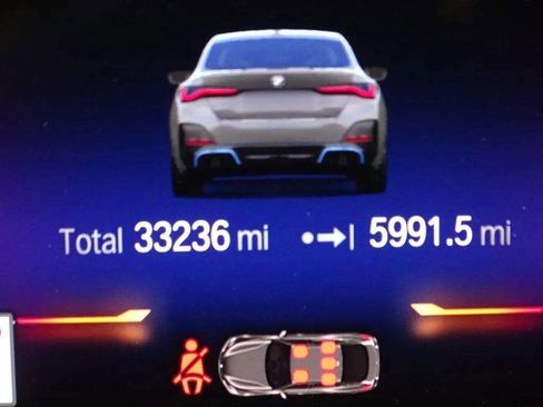 Used 2023 BMW i4 eDrive40 w/ M Sport Package image 40